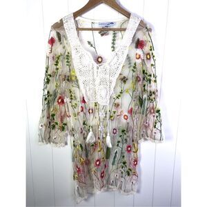 Colori di Mare Beachwear Embroidered Floral Butterfly Lace Detail Cover Up OS